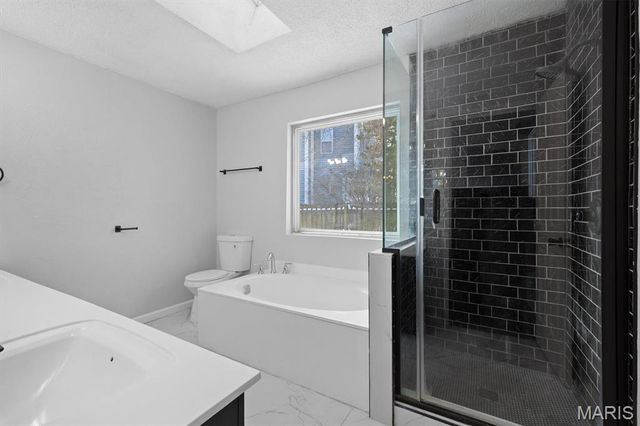 1018 Timber Creek Lane, O'fallon, IL 62269