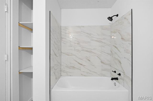 1018 Timber Creek Lane, O'fallon, IL 62269