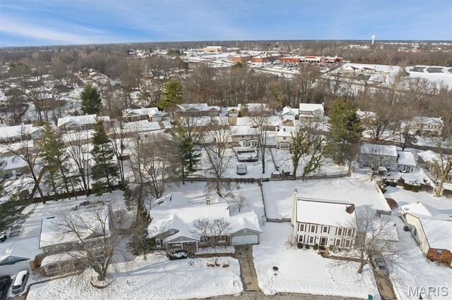 1018 Timber Creek Lane, O'fallon, IL 62269