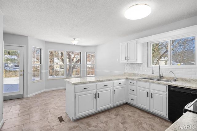 1018 Timber Creek Lane, O'fallon, IL 62269