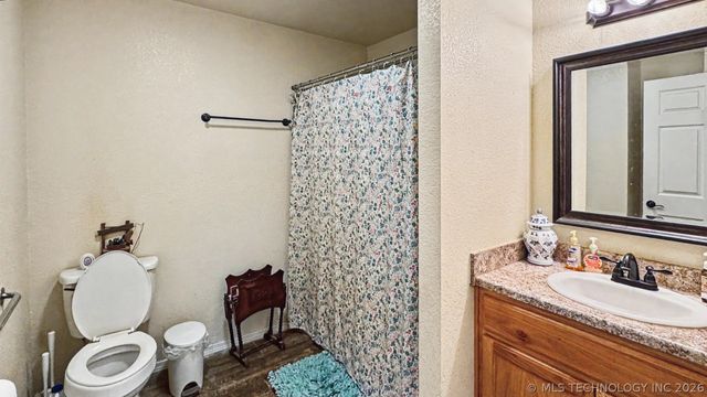 83248 S 4670 Road, Stilwell, OK 74960