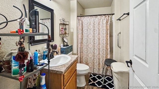 83248 S 4670 Road, Stilwell, OK 74960