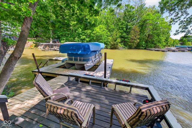 64 Hickory Ridge Circle, Cicero, IN 46034