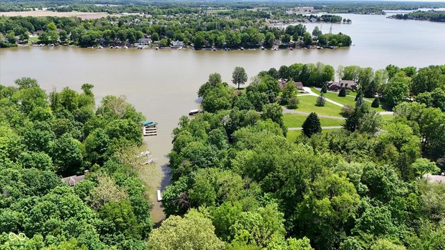 64 Hickory Ridge Circle, Cicero, IN 46034