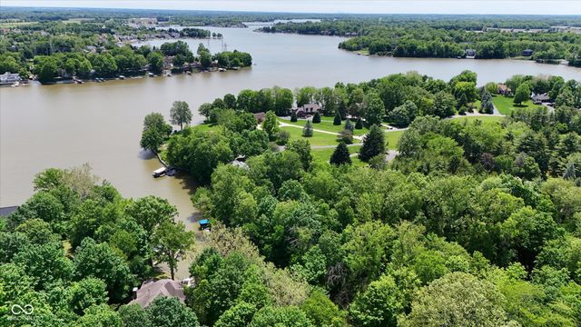64 Hickory Ridge Circle, Cicero, IN 46034