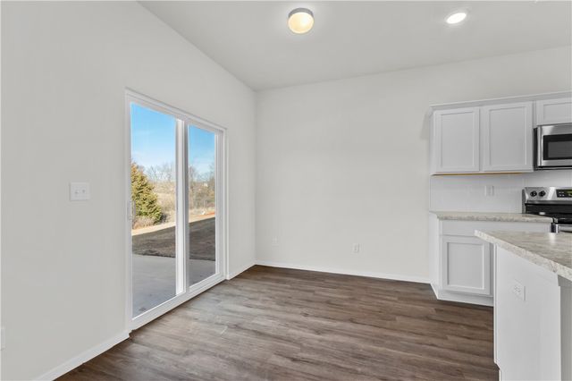 851 E Sparrow Circle, Fayetteville, AR 72701