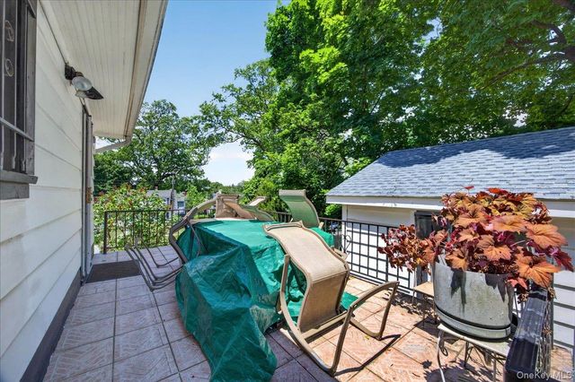 77 Irving Place, New Rochelle, NY 10801