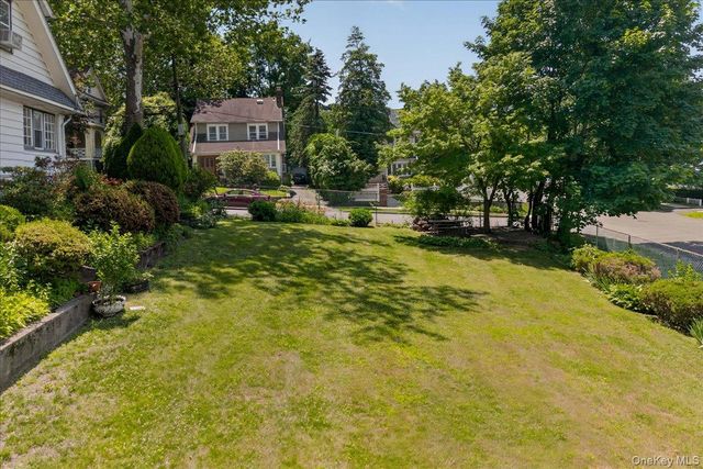 77 Irving Place, New Rochelle, NY 10801