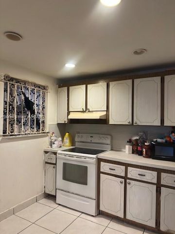 13725 NE 6th Ave 209, North Miami, FL 33161