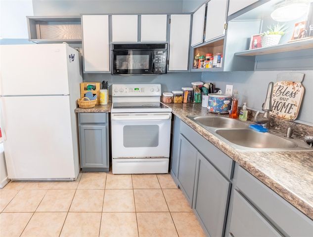 23 Townhouse Lane 23, Trinity, TX 75862