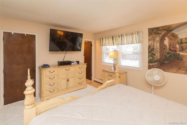 6 Reggie Drive, Wappingers Falls, NY 12590