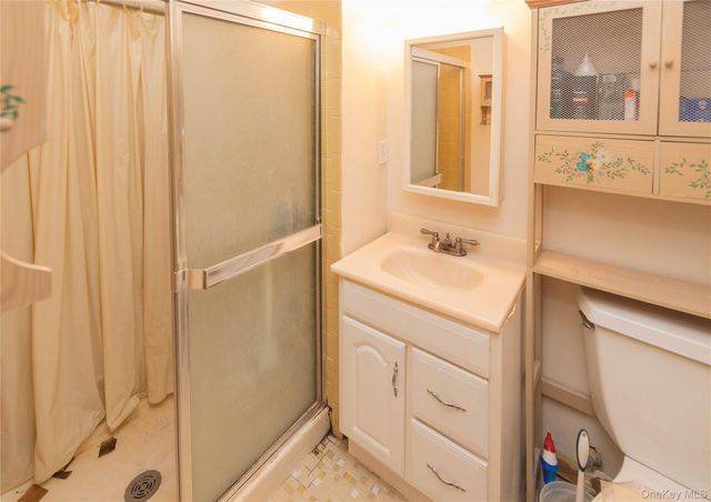 6 Reggie Drive, Wappingers Falls, NY 12590