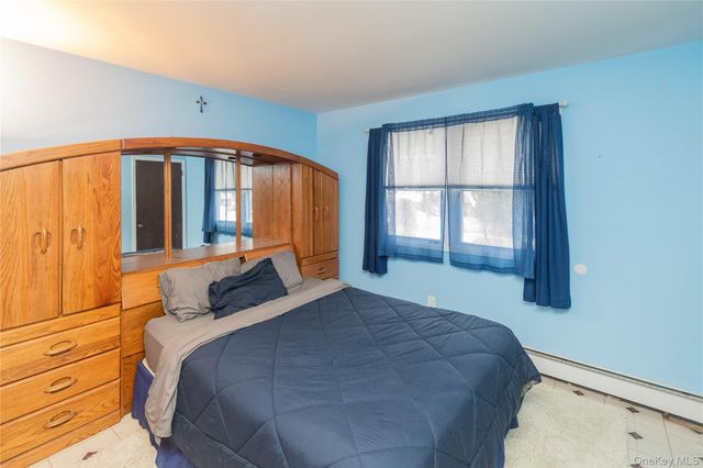 6 Reggie Drive, Wappingers Falls, NY 12590