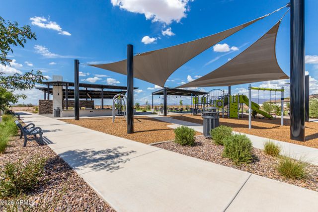 1280 W SPARROW Drive, San Tan Valley, AZ 85140