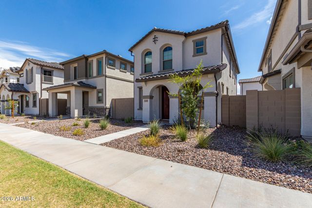 1280 W SPARROW Drive, San Tan Valley, AZ 85140
