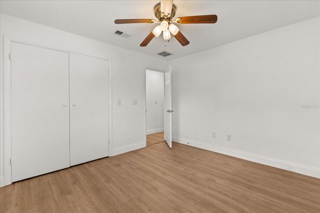 210 KENSINGTON AVENUE, Deland, FL 32724