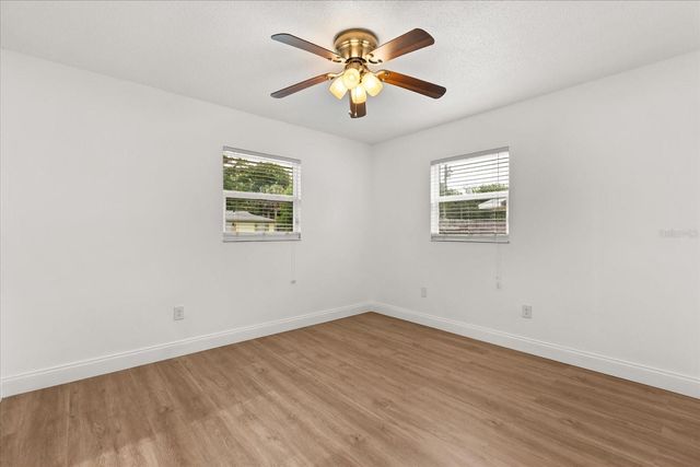 210 KENSINGTON AVENUE, Deland, FL 32724