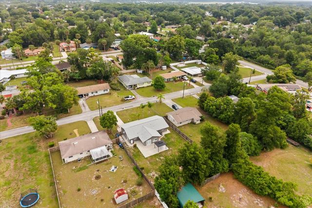 210 KENSINGTON AVENUE, Deland, FL 32724