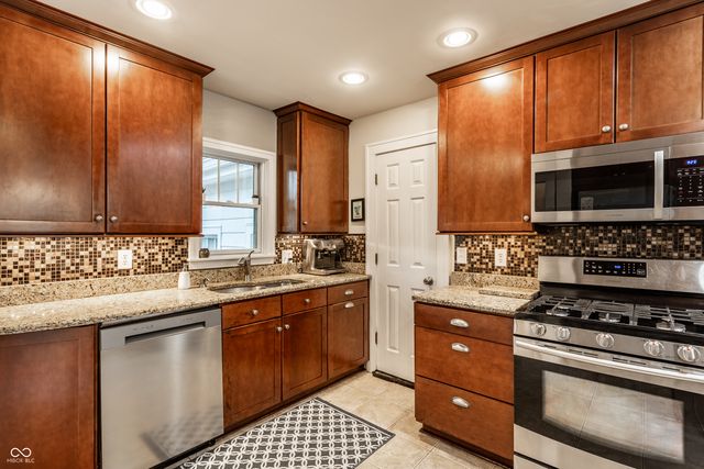 5269 Central Avenue, Indianapolis, IN 46220