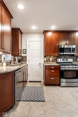 5269 Central Avenue, Indianapolis, IN 46220