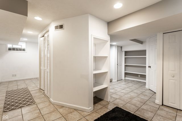 5269 Central Avenue, Indianapolis, IN 46220