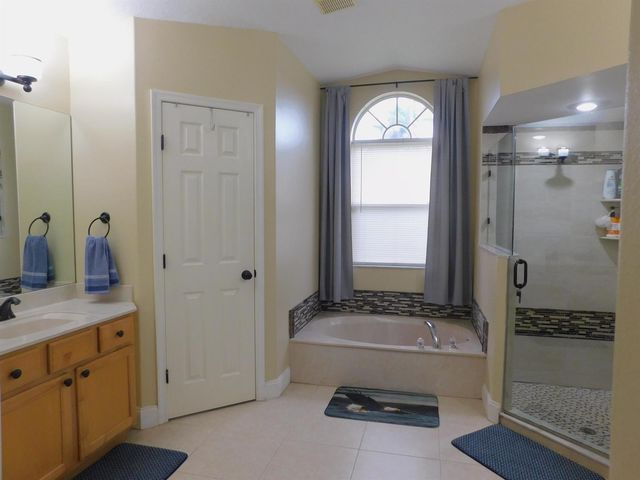 2409 SW Washington Street, Port St. Lucie, FL 34953