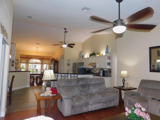 2409 SW Washington Street, Port St. Lucie, FL 34953