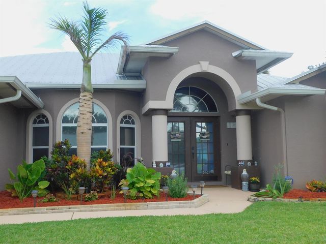 2409 SW Washington Street, Port St. Lucie, FL 34953