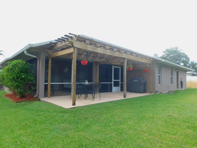 2409 SW Washington Street, Port St. Lucie, FL 34953