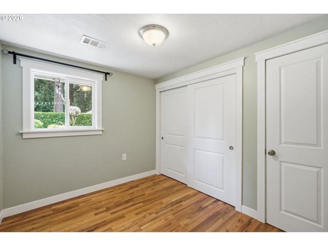 18833 Se RIVER Rd, Milwaukie, OR 97267
