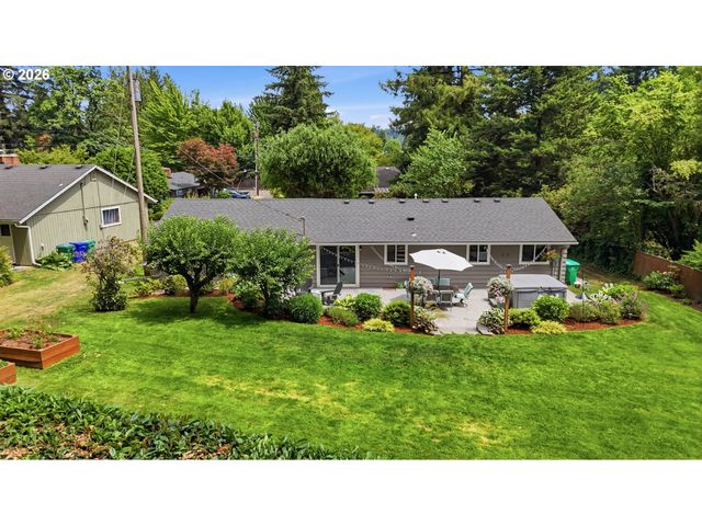 18833 Se RIVER Rd, Milwaukie, OR 97267