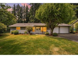 18833 Se RIVER Rd, Milwaukie, OR 97267