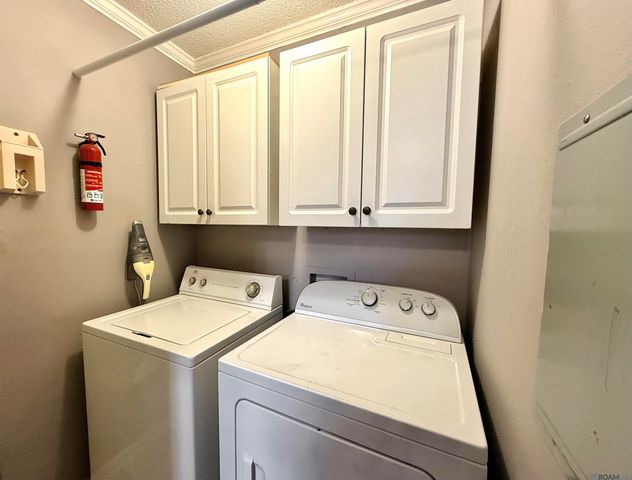 955 Ridgepoint Ct, Baton Rouge, LA 70810