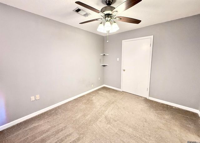 955 Ridgepoint Ct, Baton Rouge, LA 70810