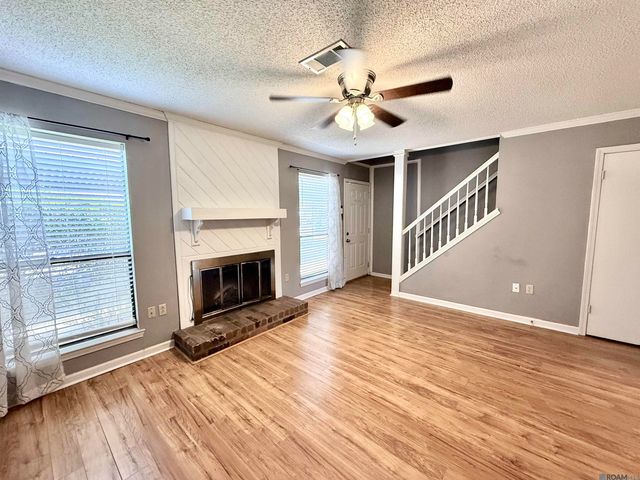 955 Ridgepoint Ct, Baton Rouge, LA 70810