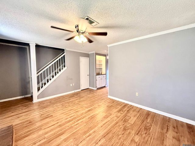955 Ridgepoint Ct, Baton Rouge, LA 70810