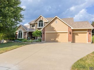 3728 SW Stonybrook DR, Topeka, KS 66610