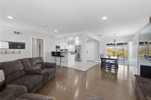 14302 Ostend, La Mirada, CA 90638