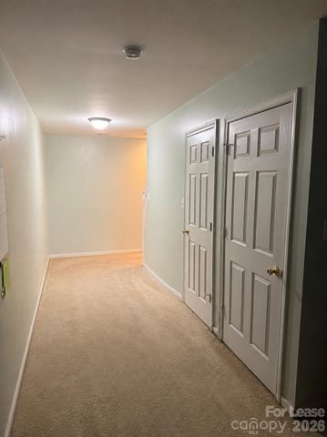 882 Pelican Bay Drive, Pineville, NC 28134