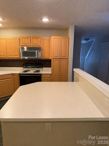 882 Pelican Bay Drive, Pineville, NC 28134