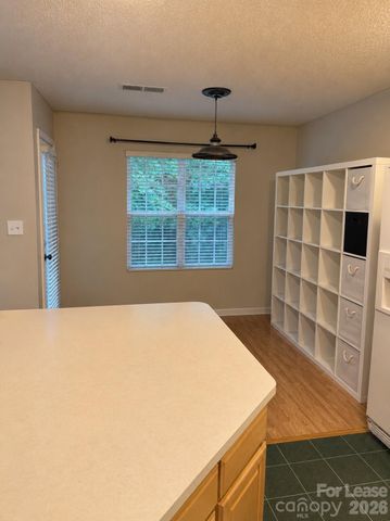 882 Pelican Bay Drive, Pineville, NC 28134