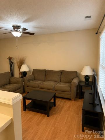 882 Pelican Bay Drive, Pineville, NC 28134