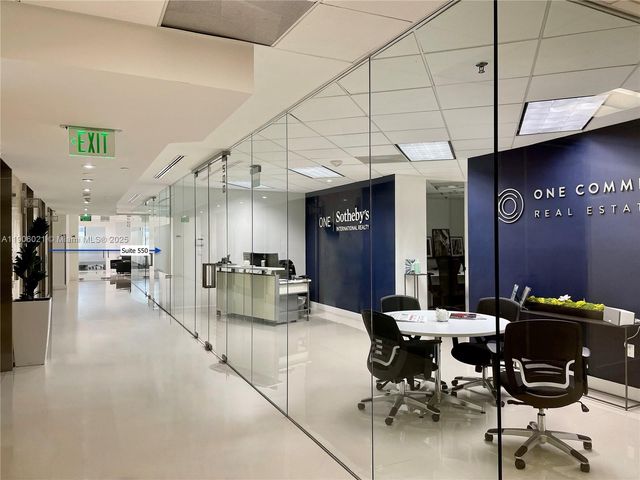 1000 Brickell Ave 550, Miami, FL 33131