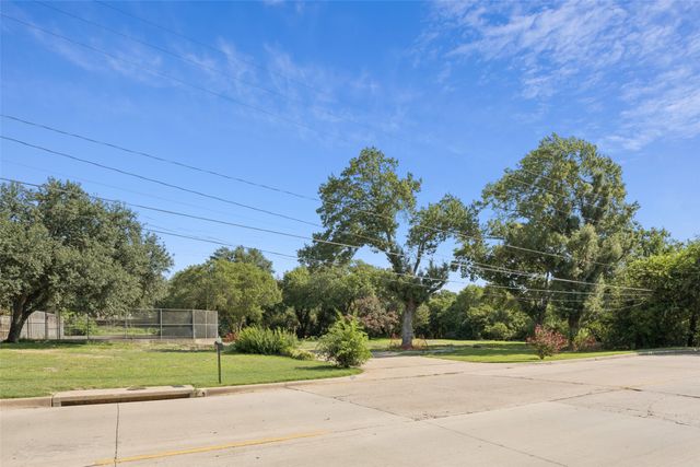 4931 Northaven Road, Dallas, TX 75229
