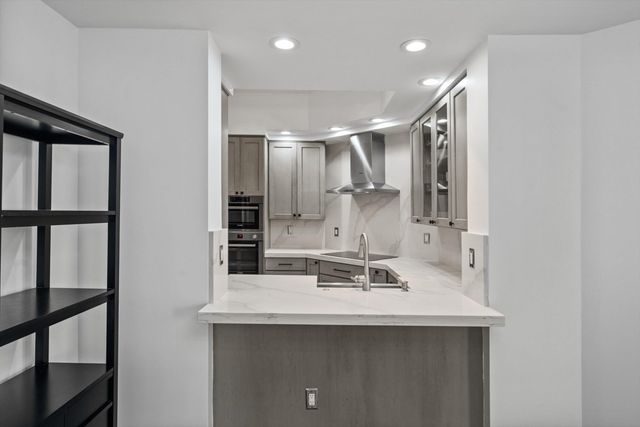 801 S Olive Avenue 615, West Palm Beach, FL 33401