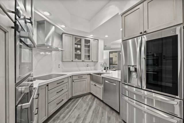 801 S Olive Avenue 615, West Palm Beach, FL 33401