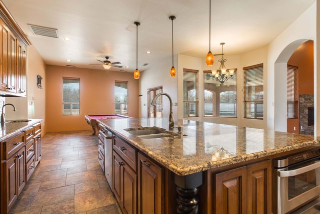 1202 Gabaldon Road NW, Albuquerque, NM 87104