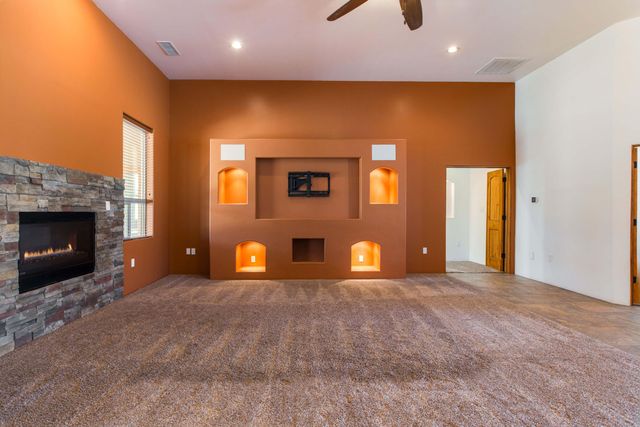 1202 Gabaldon Road NW, Albuquerque, NM 87104