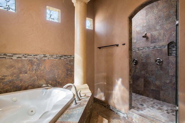 1202 Gabaldon Road NW, Albuquerque, NM 87104