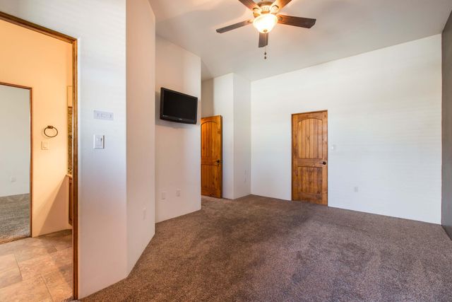 1202 Gabaldon Road NW, Albuquerque, NM 87104